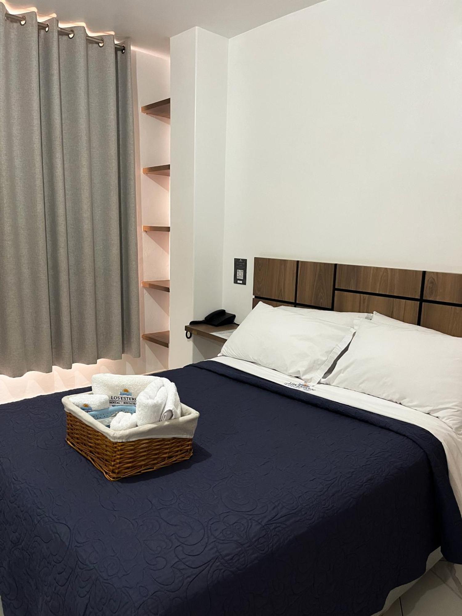 Los Esteros Hostal 후안차코 외부 사진